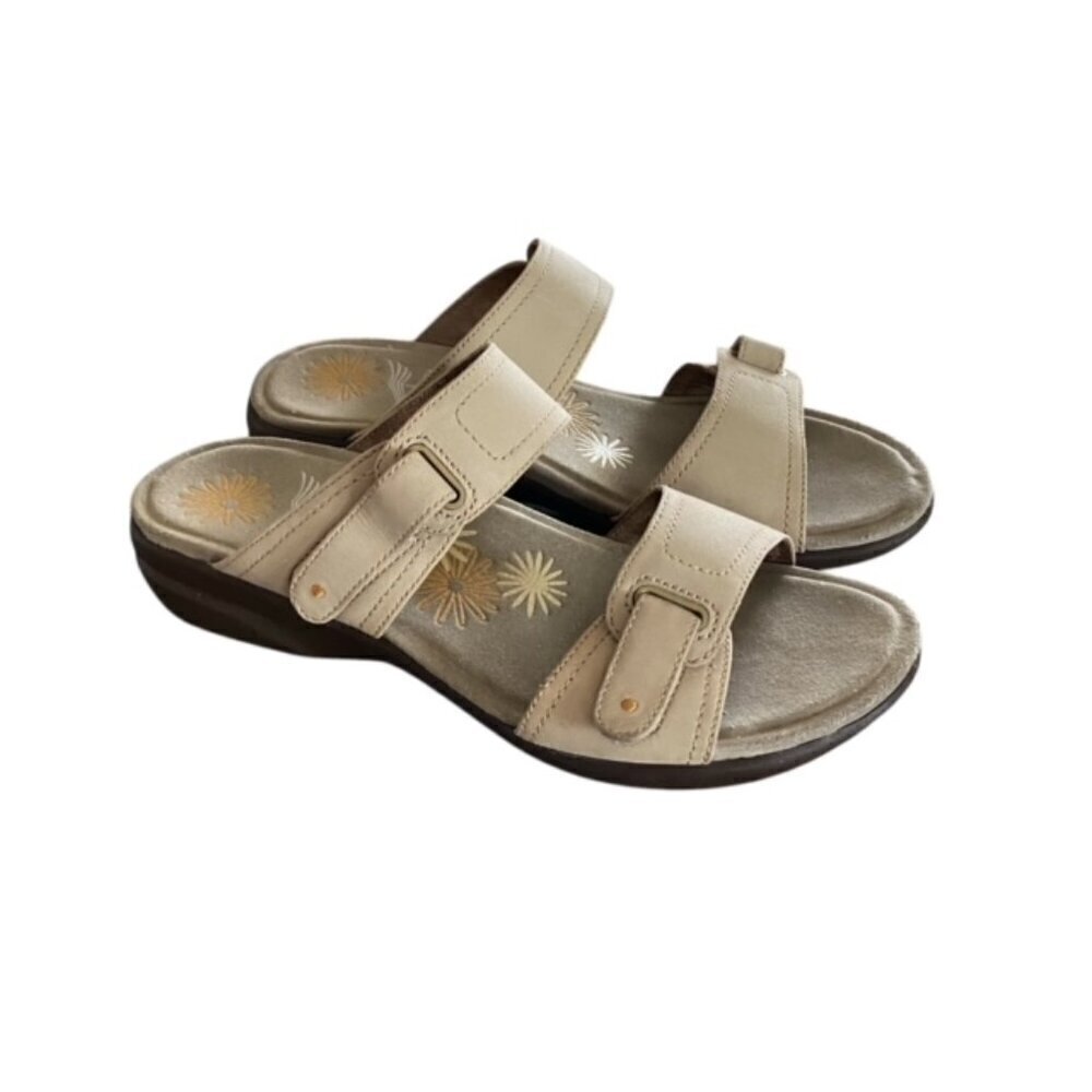 Dansko Isabel Nubuck Sandal in Sand 37